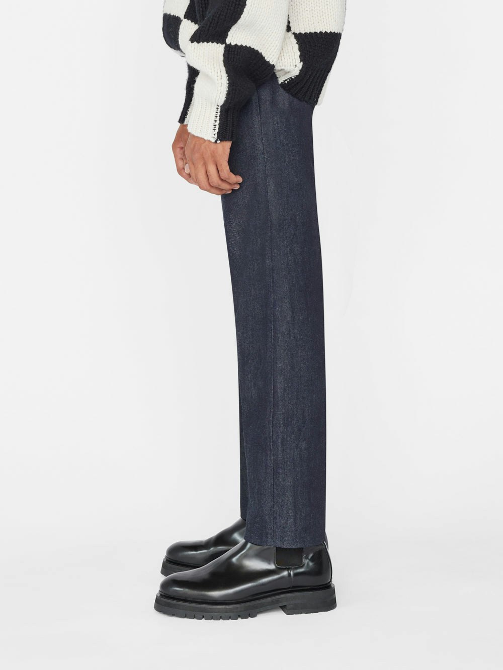 jeans side view alt:fit1